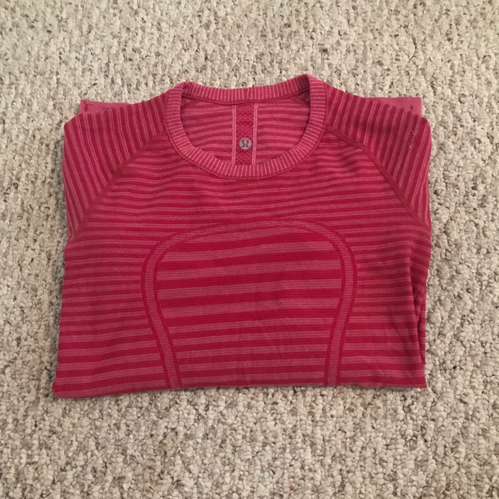 PINK LULULEMON ATHLETICA TOP SIZE 6